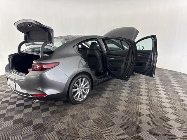 Photo of 2025 Machine Gray Metallic Mazda Mazda3