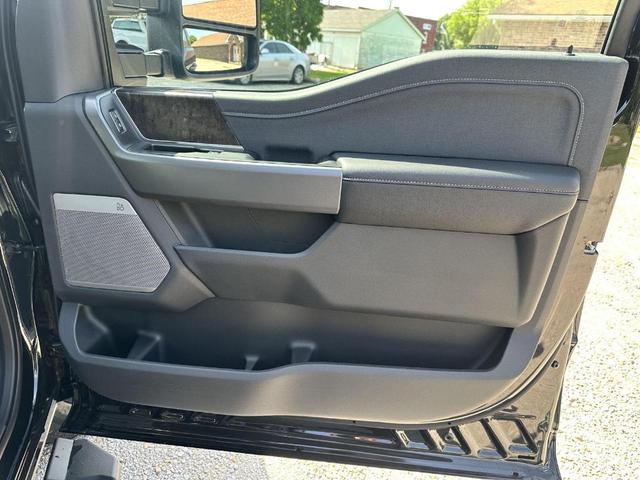 Photo of 2025 Black Ford F-350