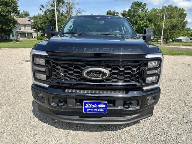 Photo of 2025 Black Ford F-350