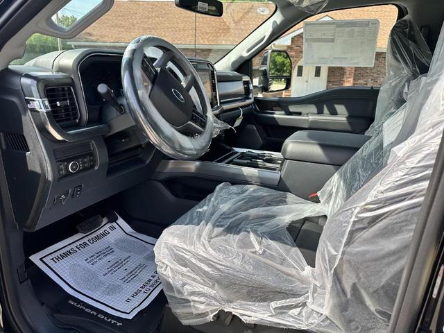 Photo of 2025 Black Ford F-350
