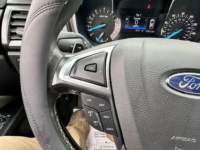 Photo of 2018 Oxford White Ford Fusion