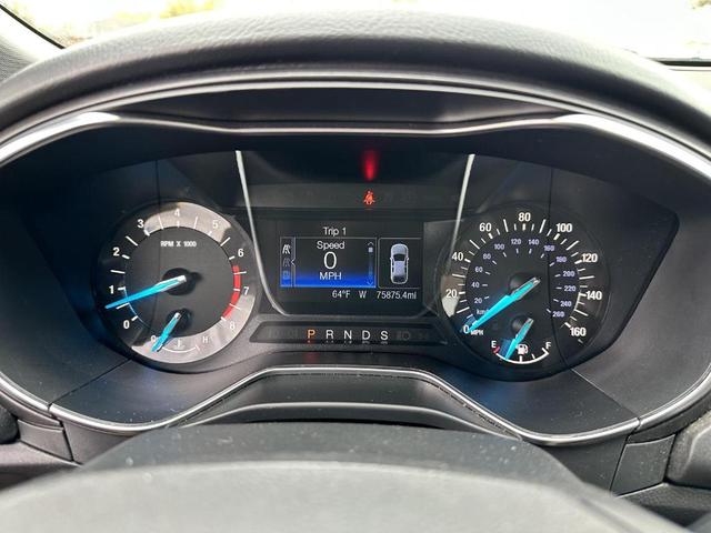 Photo of 2018 Oxford White Ford Fusion