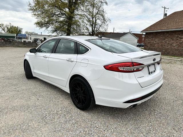 Photo of 2018 Oxford White Ford Fusion