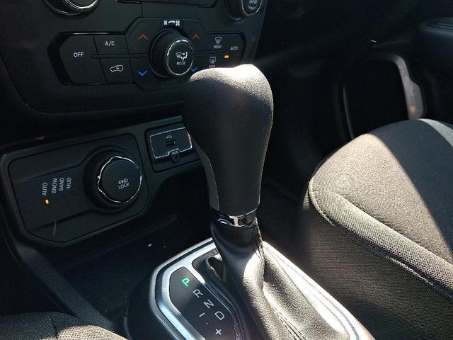 Photo of 2022 Sting Gray Clearcoat Jeep Renegade