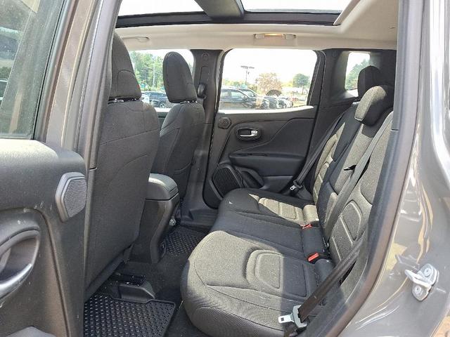 Photo of 2022 Sting Gray Clearcoat Jeep Renegade