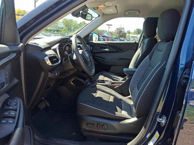 Photo of 2022 Blue Glow Metallic Chevrolet Trailblazer