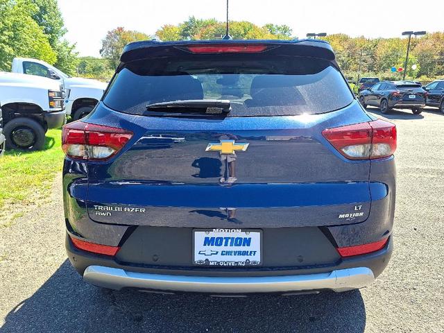 Photo of 2022 Blue Glow Metallic Chevrolet Trailblazer