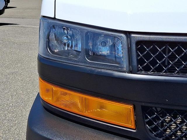 Photo of 2023 Summit White Chevrolet Express 2500
