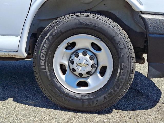 Photo of 2023 Summit White Chevrolet Express 2500