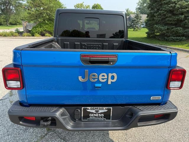 Photo of 2023 Hydro Blue Pearlcoat Jeep Gladiator