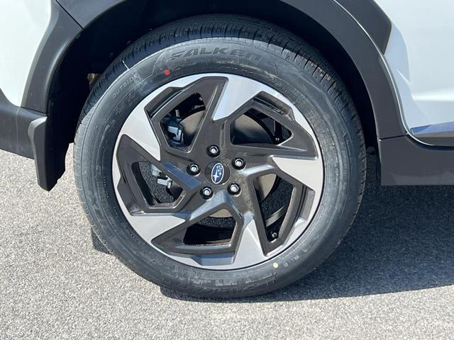 Photo of 2025 White Pearl Subaru Crosstrek