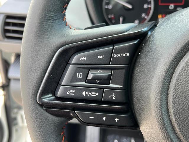 Photo of 2025 White Pearl Subaru Crosstrek