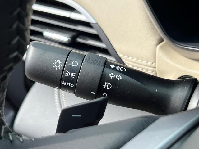Photo of 2025 Black / Silver Subaru Outback