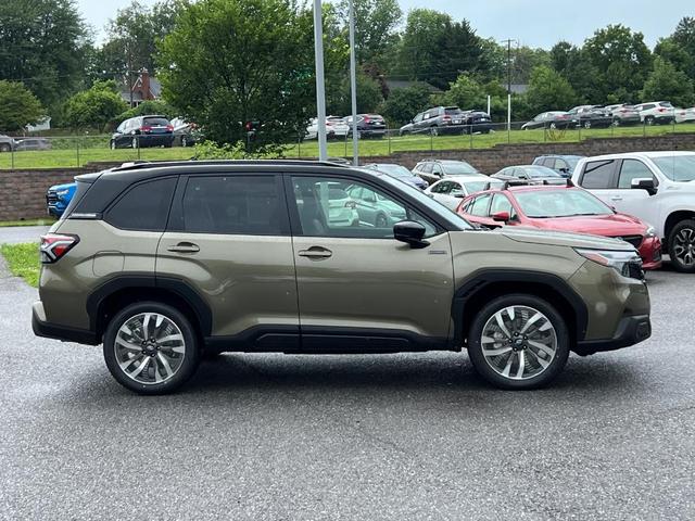 Photo of 2025 Autumn Subaru Forester Hybrid