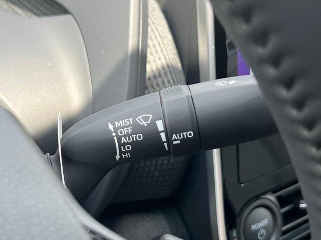 Photo of 2025 White Pearl Subaru Solterra