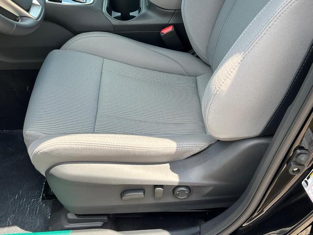 Photo of 2025 Black / Silver Subaru Legacy