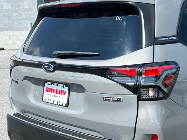 Photo of 2025 Riverrock Green Subaru Forester Hybrid