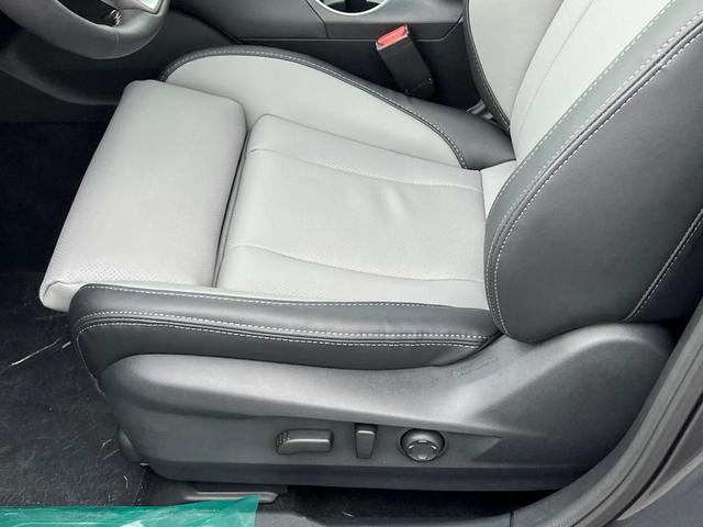 Photo of 2025 Gray Subaru Outback