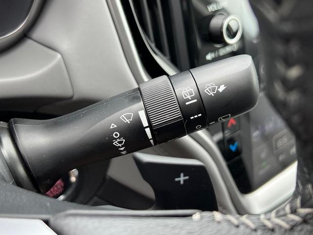 Photo of 2025 Gray Subaru Outback