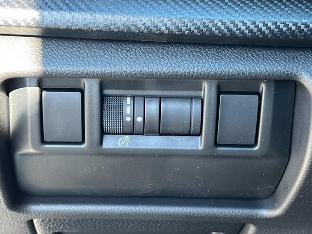 Photo of 2025 Silver Metallic Subaru Crosstrek