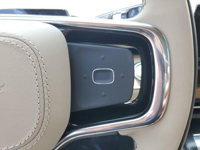 Photo of 2025 Infinite Black Metallic Lincoln Nautilus