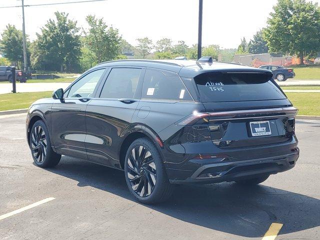 Photo of 2025 Infinite Black Metallic Lincoln Nautilus