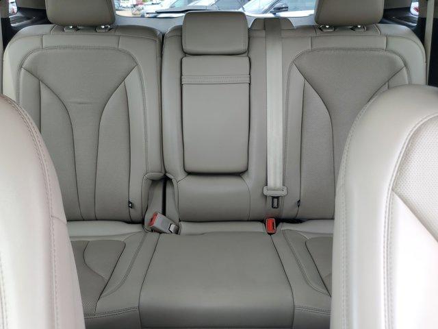 Photo of 2022 Pristine White Lincoln Nautilus