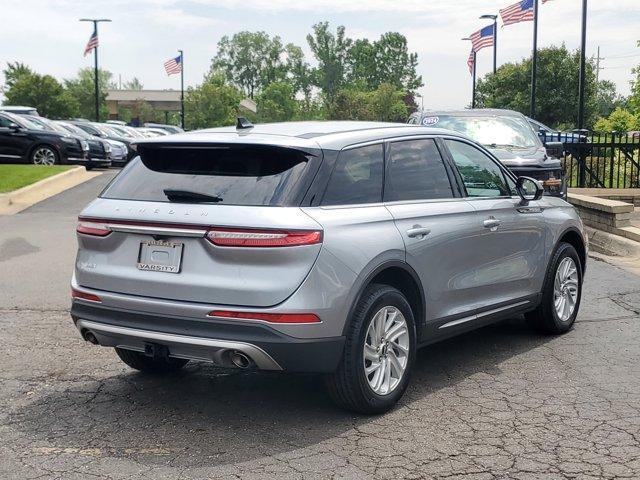 Photo of 2023 Silver Radiance Metallic Lincoln Corsair