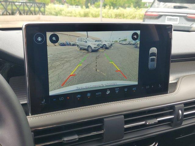 Photo of 2023 Silver Radiance Metallic Lincoln Corsair