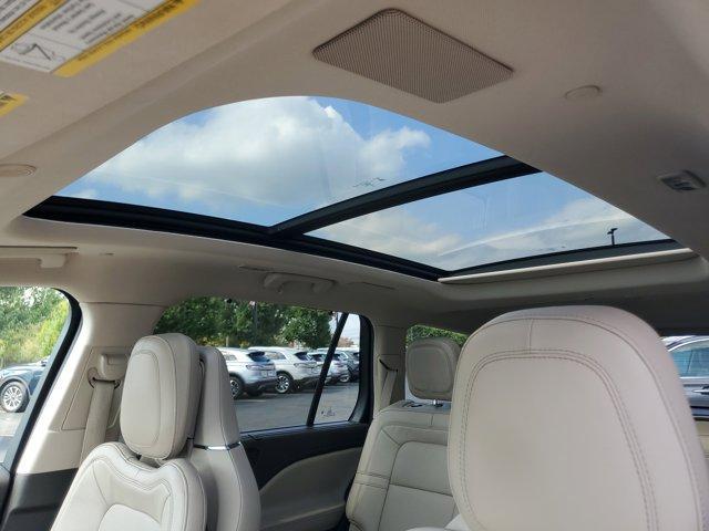 Photo of 2023 Flight Blue Lincoln Aviator