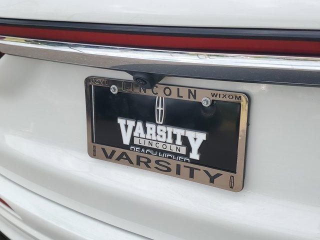 Photo of 2025 Pristine White Lincoln Corsair