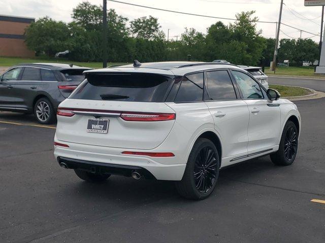 Photo of 2025 Pristine White Lincoln Corsair