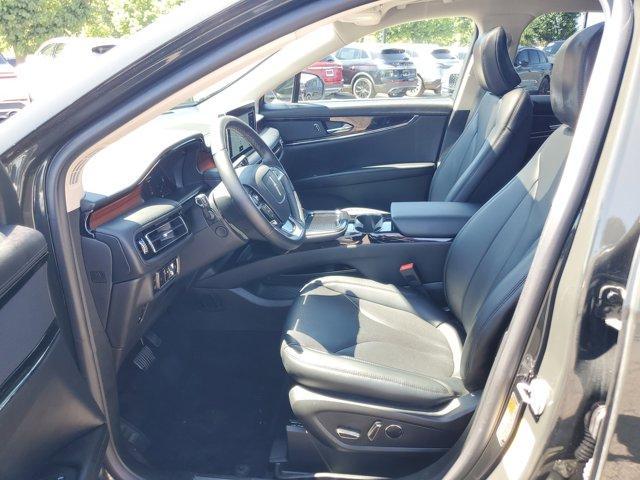 Photo of 2023 Green Clearcoat Metallic Lincoln Nautilus