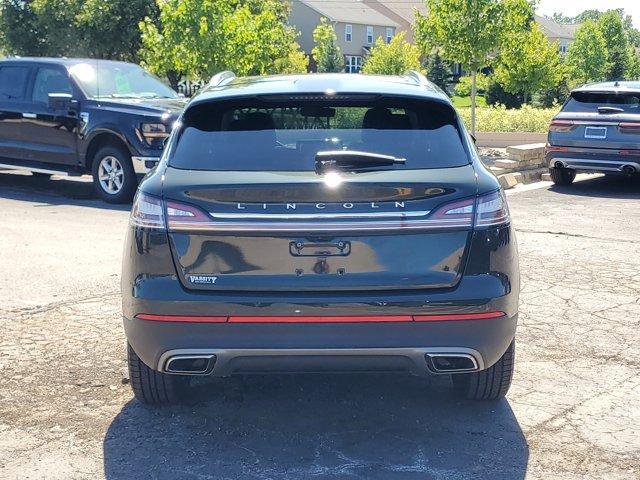 Photo of 2023 Green Clearcoat Metallic Lincoln Nautilus