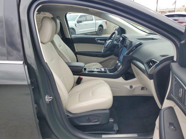 Photo of 2022 Forged Green Metallic Ford Edge