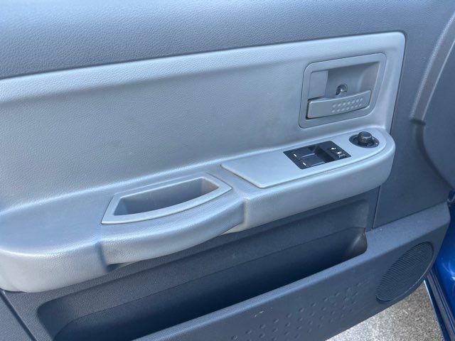 Photo of 2009 Deep Water Blue Pearlcoat Dodge Dakota