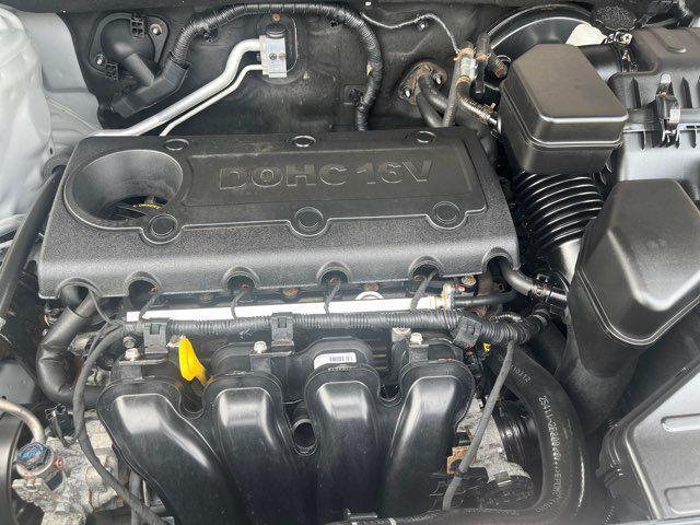 Photo of 2012 Moonstone Silver Hyundai SANTA FE