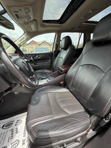 Photo of 2016 Summit White Buick Enclave