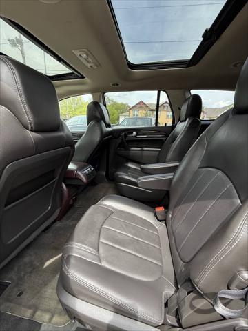 Photo of 2016 Summit White Buick Enclave