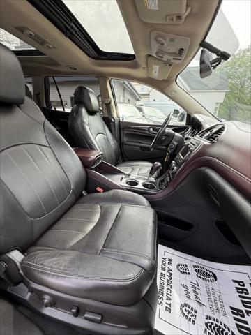 Photo of 2016 Summit White Buick Enclave