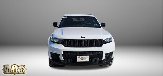 Photo of 2025 Bright White Clearcoat Jeep Grand Cherokee L
