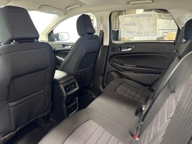 Photo of 2024 Carbonized Gray Metallic Ford Edge