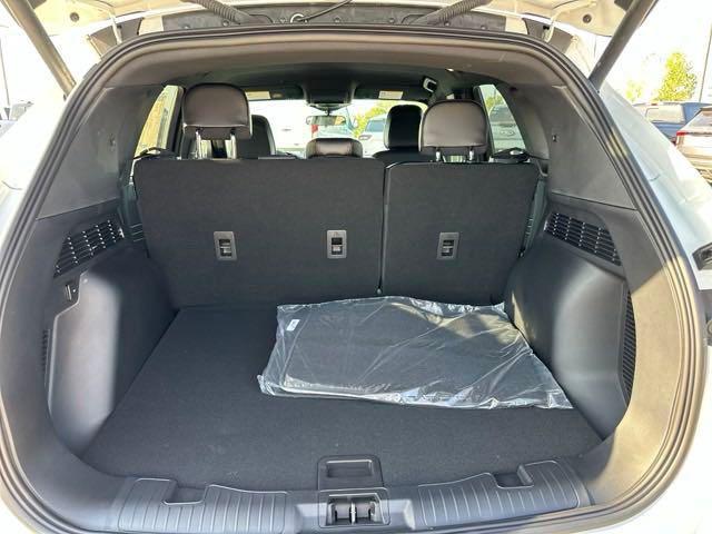 Photo of 2024 White Metallic Ford Escape