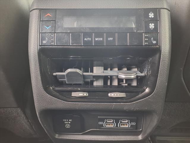 Photo of 2022 Bright White Clearcoat Jeep Grand Cherokee L