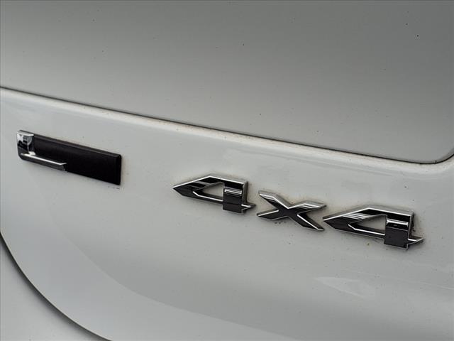 Photo of 2022 Bright White Clearcoat Jeep Grand Cherokee L