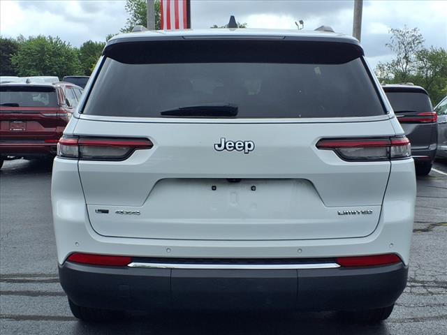 Photo of 2022 Bright White Clearcoat Jeep Grand Cherokee L