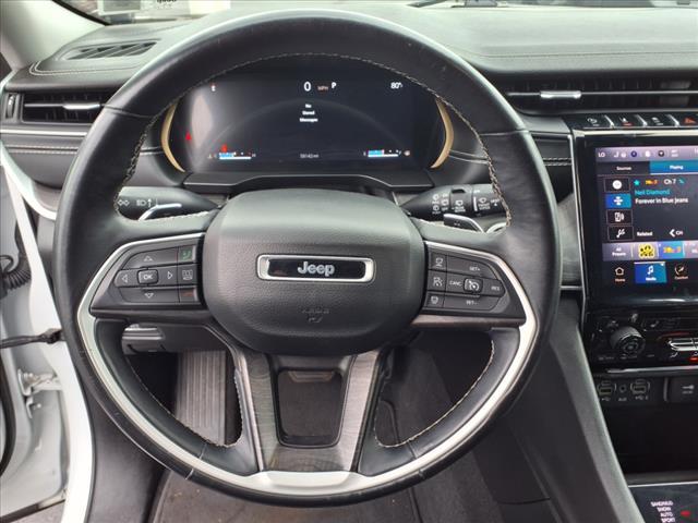 Photo of 2022 Bright White Clearcoat Jeep Grand Cherokee L