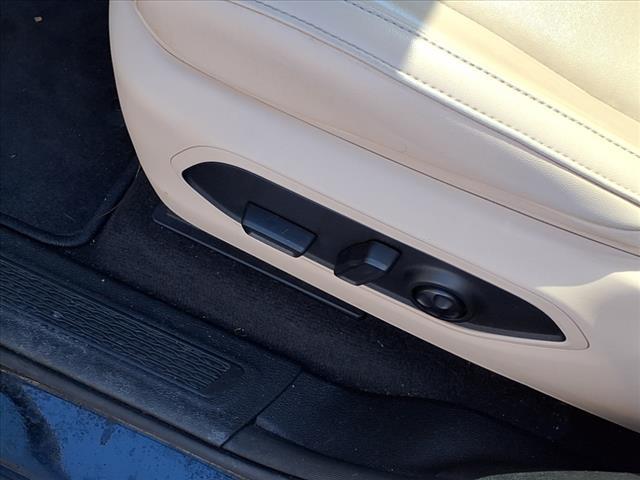 Photo of 2021 Diamond Black Crystal Pearlcoat Jeep Grand Cherokee L