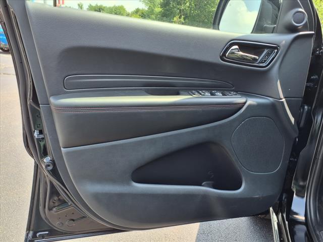Photo of 2025 Db Black Crystal Clearcoat Dodge Durango