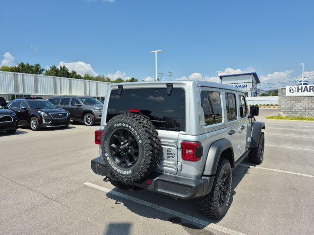 Photo of 2022 Silver Zynith Clearcoat Jeep Wrangler